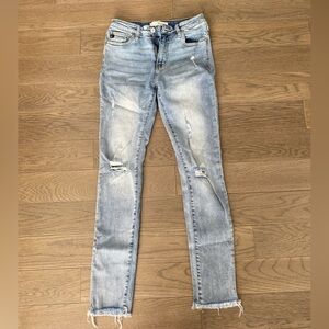 Kancan Los Angeles Mid Rise Distressed Busted Knee light Wash Jeans  sz 25